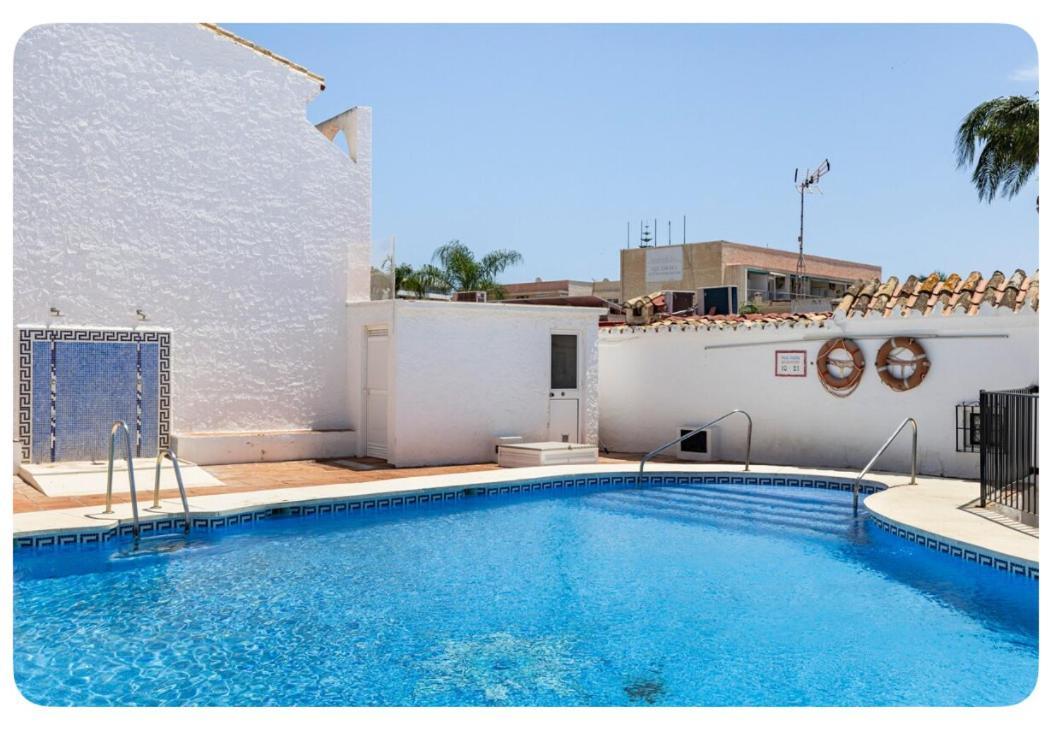 Willa La Casa En La Carihuela Playa A 4 Minutos A Pie Torremolinos Zewnętrze zdjęcie