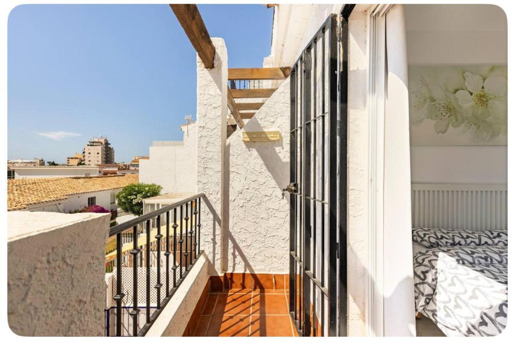 Willa La Casa En La Carihuela Playa A 4 Minutos A Pie Torremolinos Zewnętrze zdjęcie