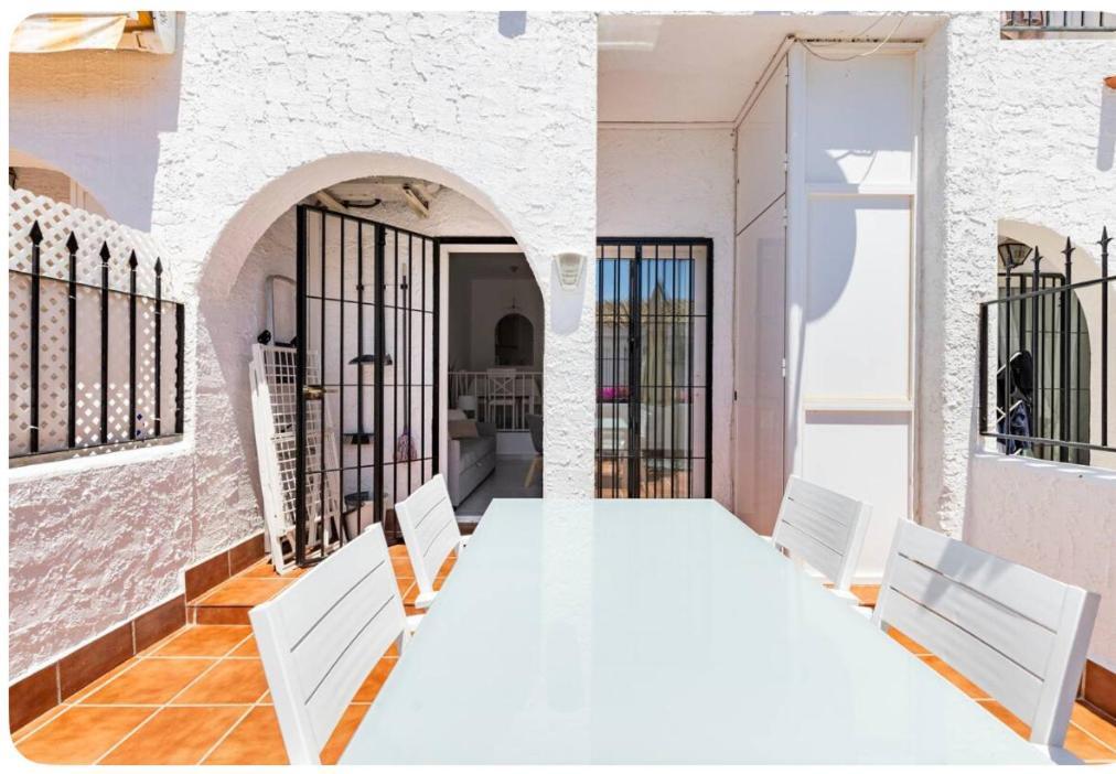 Willa La Casa En La Carihuela Playa A 4 Minutos A Pie Torremolinos Zewnętrze zdjęcie
