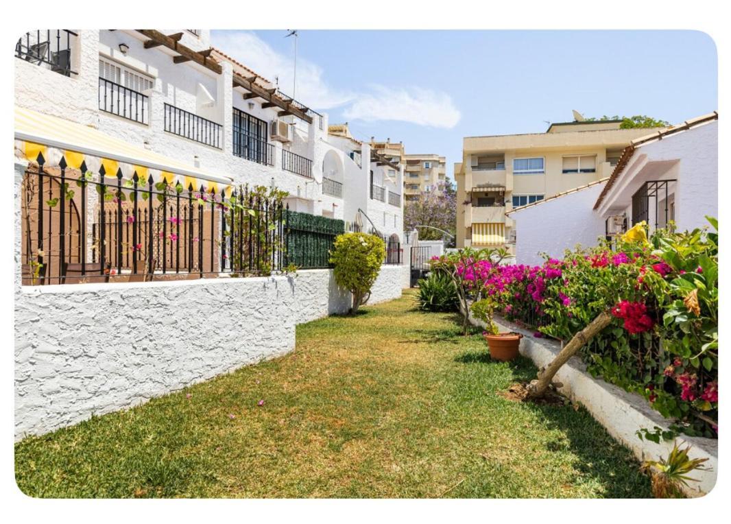 Willa La Casa En La Carihuela Playa A 4 Minutos A Pie Torremolinos Zewnętrze zdjęcie